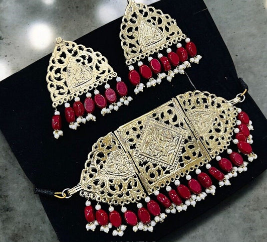 Mahnoor Choker Set
