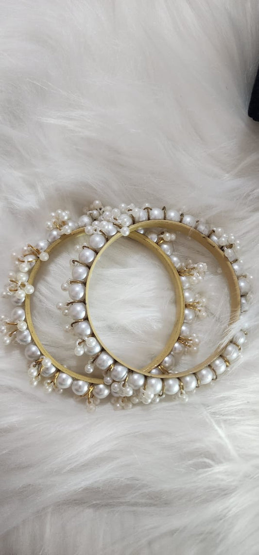 Manoo pearl Kada