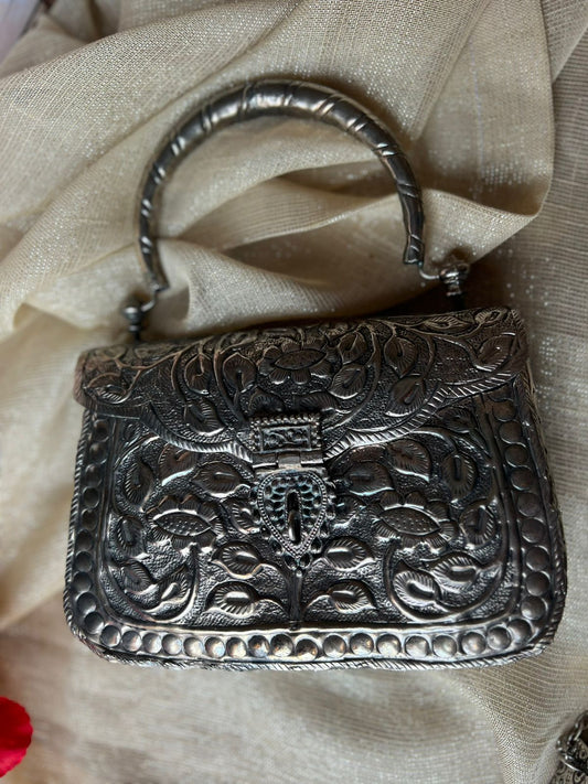 Metal Clutch